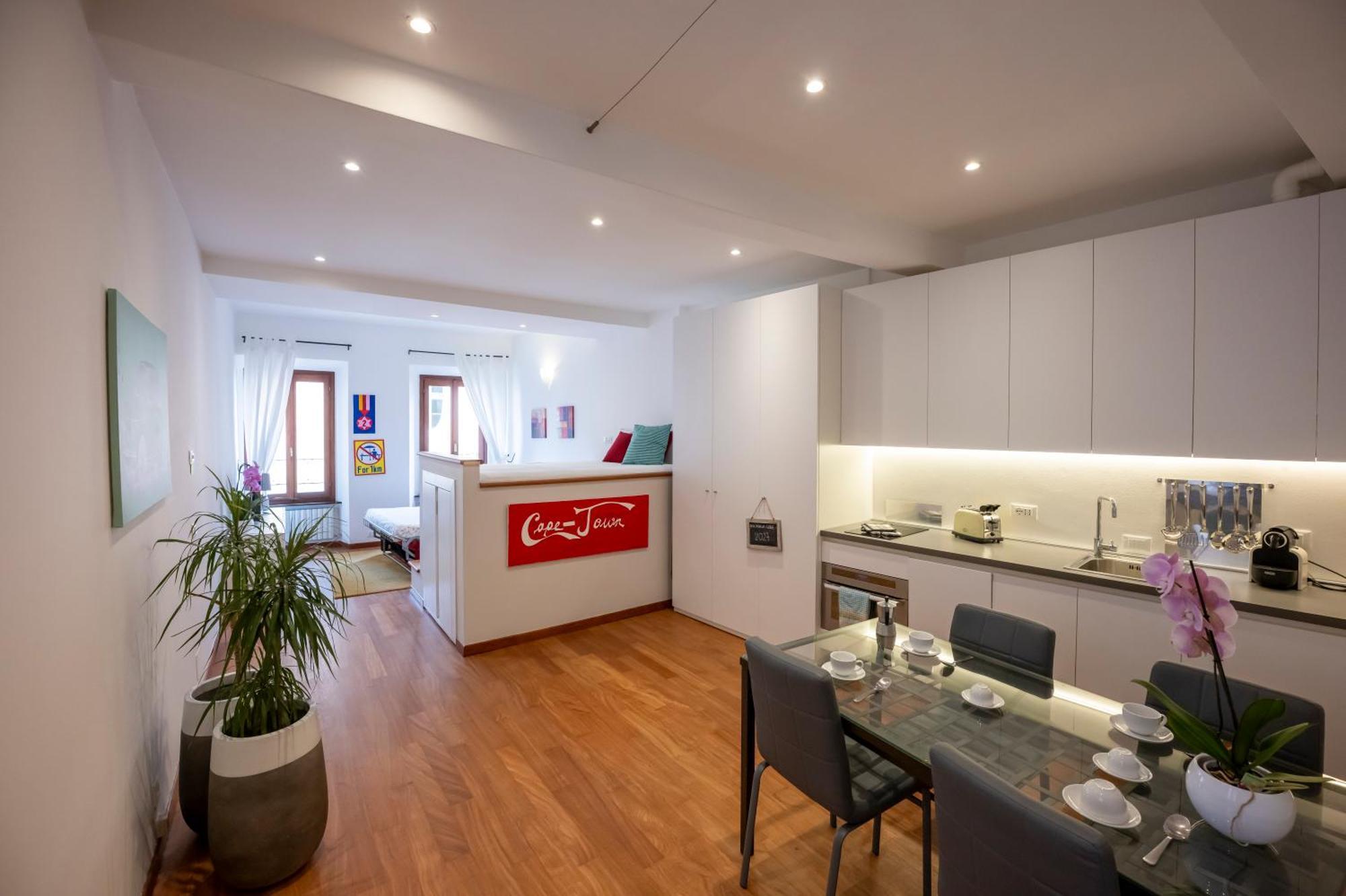 46 Santa Marta Lägenhet Lecco Exteriör bild